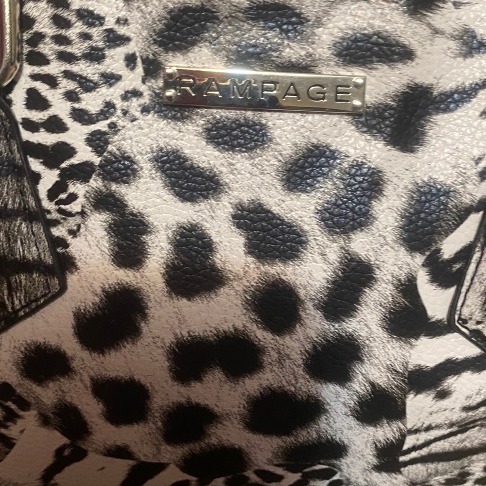 ‼️2/50.00 Rampage Leopard Print Stylish Purse - Picture 2 of 5